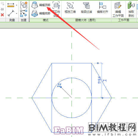 在Revit中怎样解决圆与多边形融合的问题